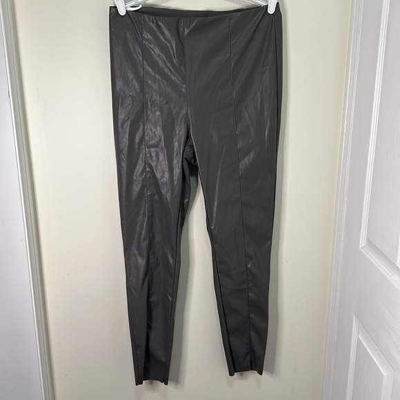 H&M Faux Leather High Waisted Raw Hem Leggings Pants Size 14 - Picture 2 of 8